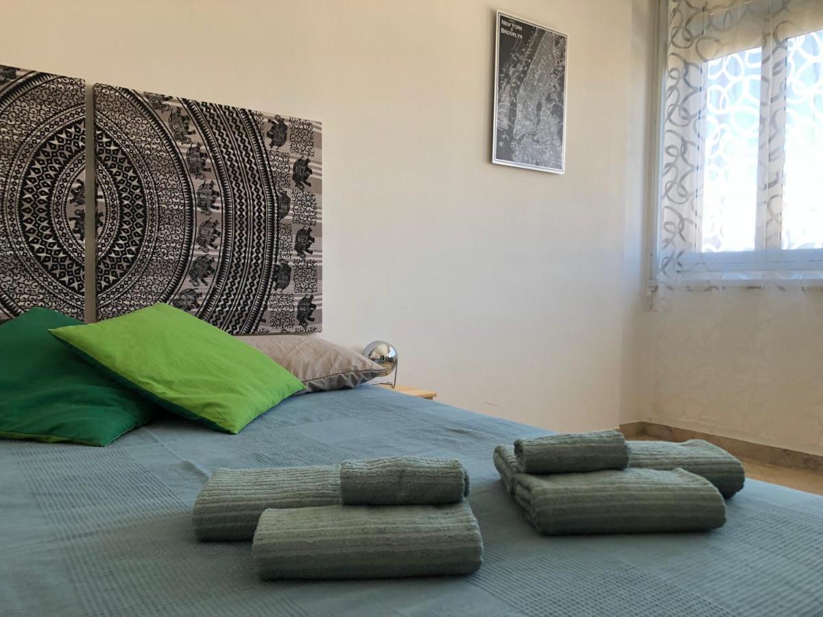 Market View,Centro Apartment Catania Bagian luar foto